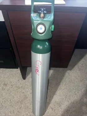 Un1072 Air Liquide Medical Oxygen Cylinder Size E With Integrated Ez-ox Plus Valve - Empty As-is