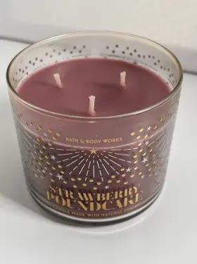 Bath & Body Works 667555763288 And 3 Wick Large Candle Strawberry Pound Cake 14.5 Oz New