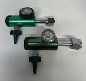 18303g Drive Lot Of 2 1 New Used Oxygen Regulator Model Gauge Flow Rate 0-8