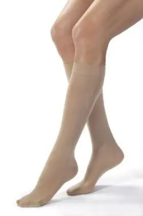 Jobst 035664152055 Opaque Knee High Closed Toe 15-20 Mmhg Medium Midnight Navy Jobst 035664152055 Opaque Knee High Closed Toe 15-20 Mmhg Medium Midnight Navy