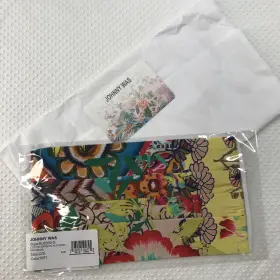 Johnny Was 193107504325 Face Mask Floral Cotton Sateen Filter Pocket Authentic Sealed