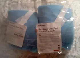 136-28656 Mckesson Mck-heel Protection Pad One Size Fits Most - Blue New In Sealed Bag