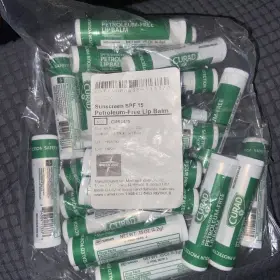 Medline 884389113373 Curad Petroleum-free Spf 15 Lip Balm Bag Of 24
