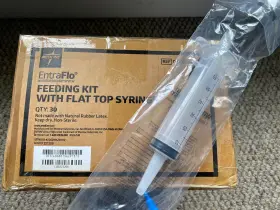 Dynd70642 Medline Entraflo Feeding Kit Flat Top 60ml Syringes X30 New/sealed Health Care