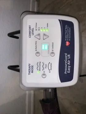 8210 Pressure Guard Easy Air Lr Control Unit And Mattress With Cover Used