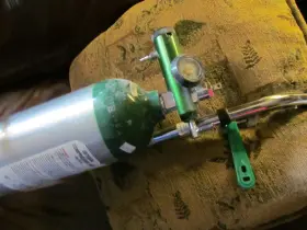 Mm3895845 Sg Home Care Empty E Size Used Medical Oxygen Tank With Cart Regulator And Key Pickup Only