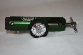 In1296091 Tess Company E Tank Oxygen Regulator 0-8lpm Preowned