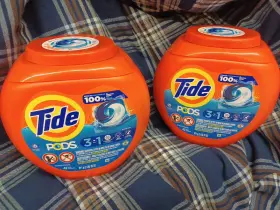 Tide 037000009955 Lot 2 Pods Laundry Deter Pacs 42 Count Original Scent 3-in-1 Stain Remover