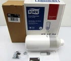 New Case Of Tork Manual Foam Soap Dispenser Skincare 571501 White 401212. Price: $19.99.